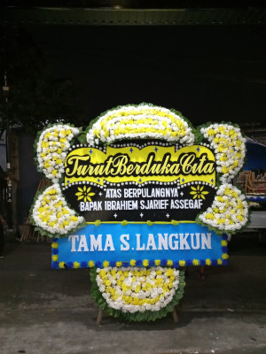Papan Bunga Duka di Kamang Baru